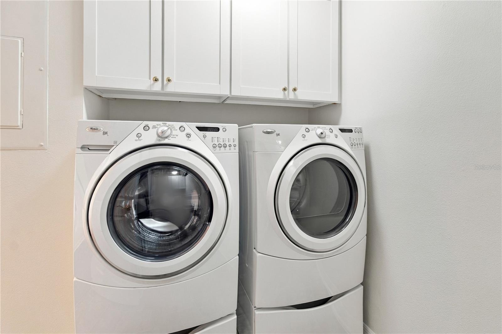 Laundry room with plenty of storage