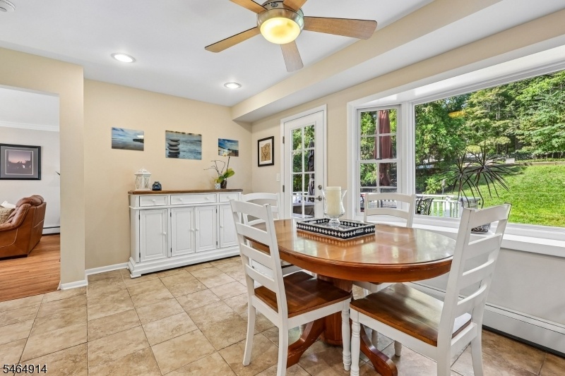 Breakfast Room