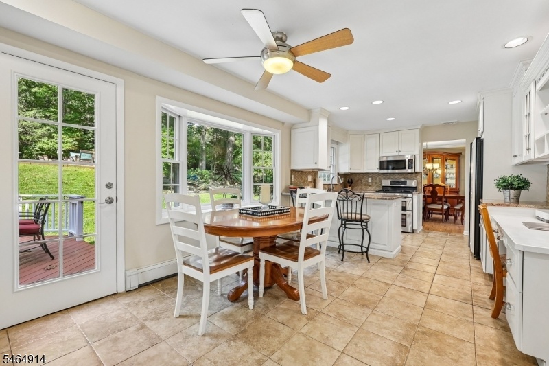 Breakfast Room