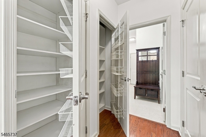 Pantry Space Galore