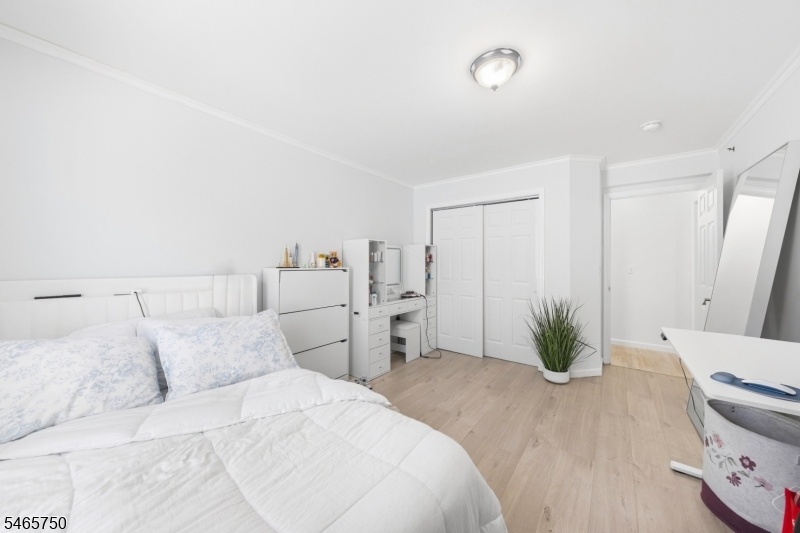3RD FLOOR BEDROOM