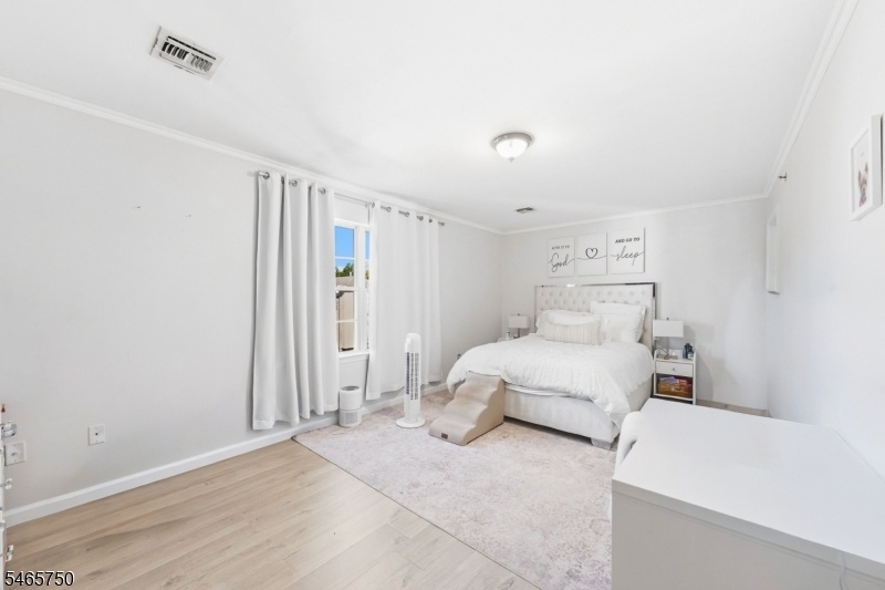 3RD FLOOR BEDROOM