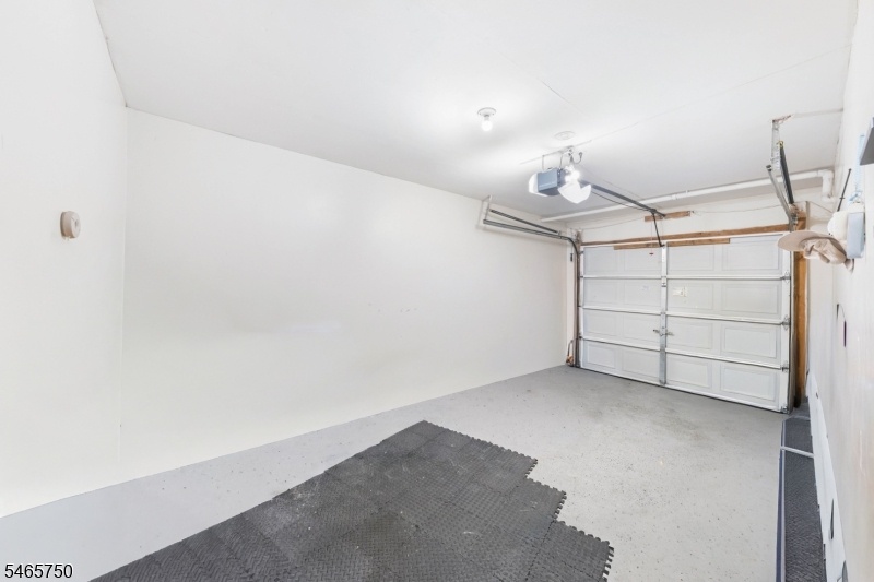 GROUND LEVEL ACCESS GARAGE 1