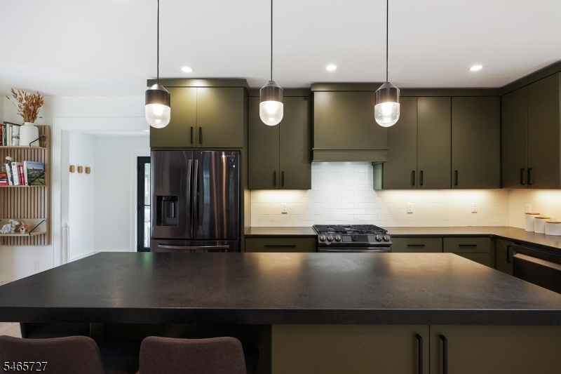 Kitchen with Quartz Island