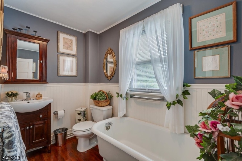Full bath second floor