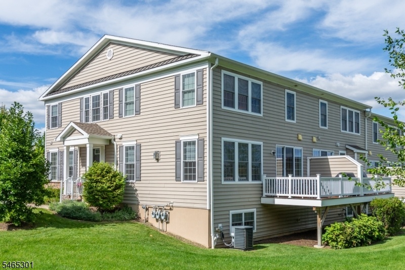 Entrance and private deck