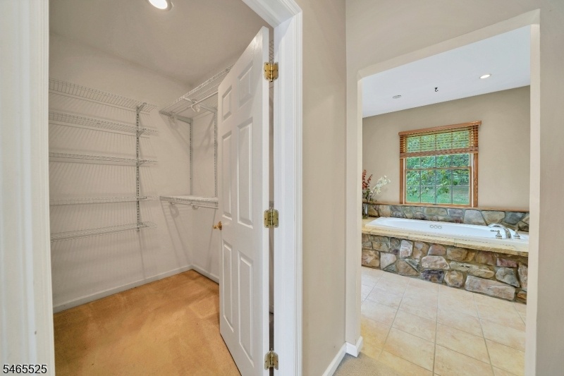 Walk in Closet
