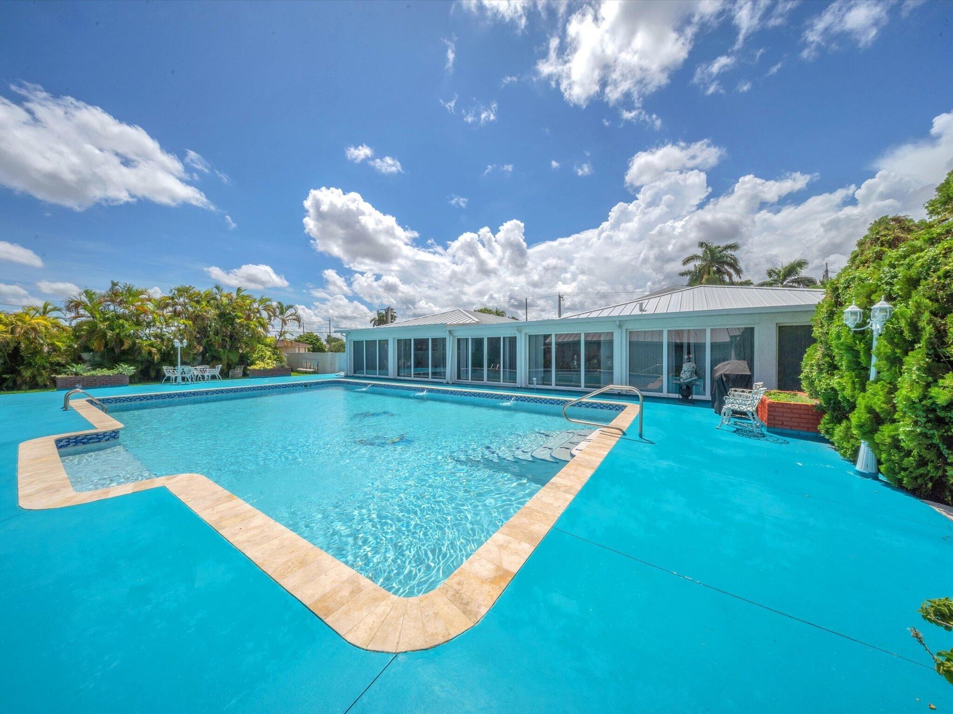 POOL VIEW