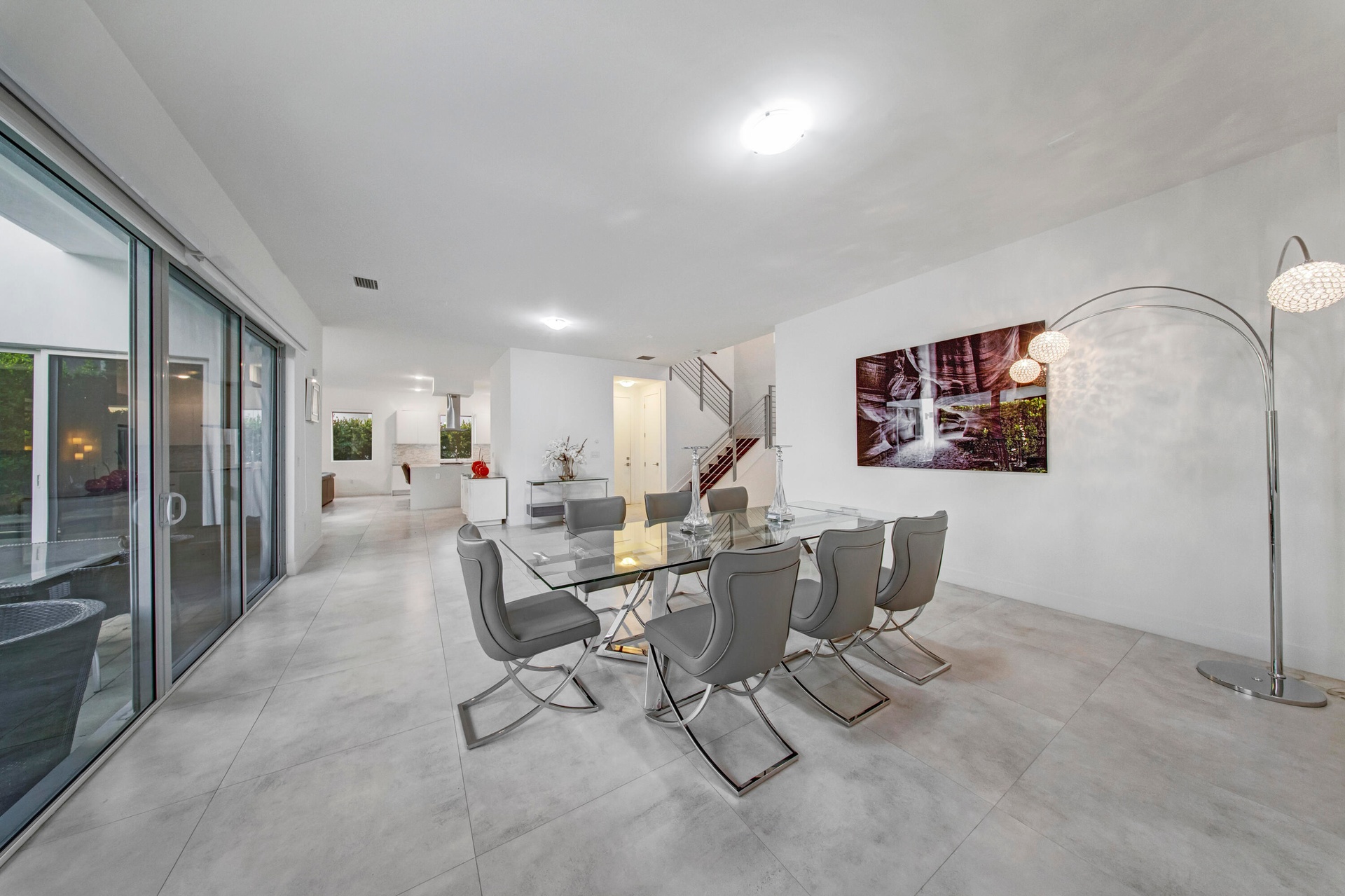 DINING ROOM VIEW