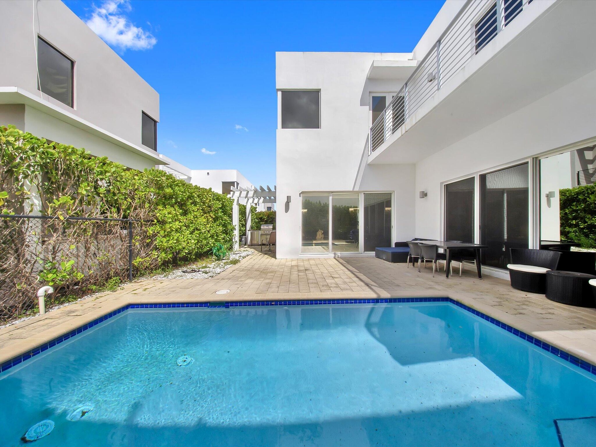 POOL VIEW