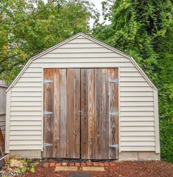Shed