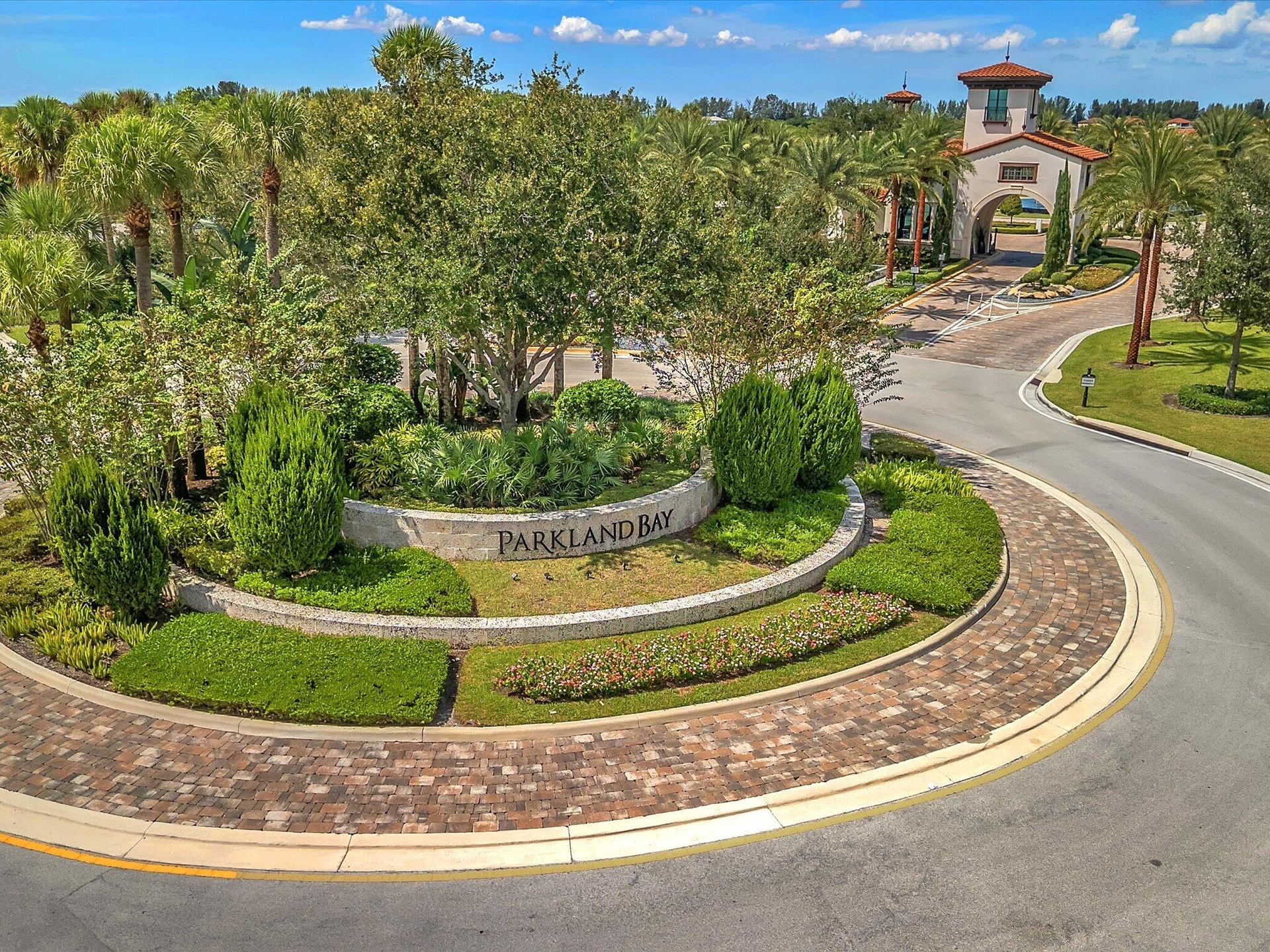 parkland bay entrance