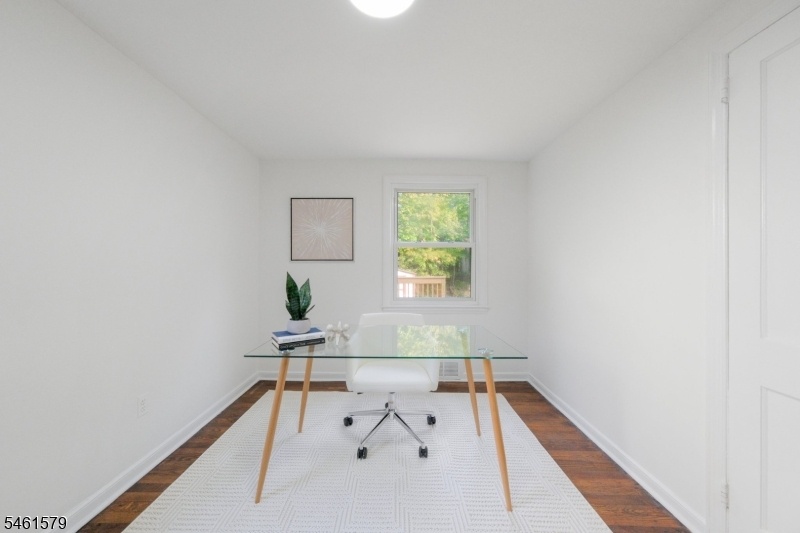 Back Bedroom/Office
