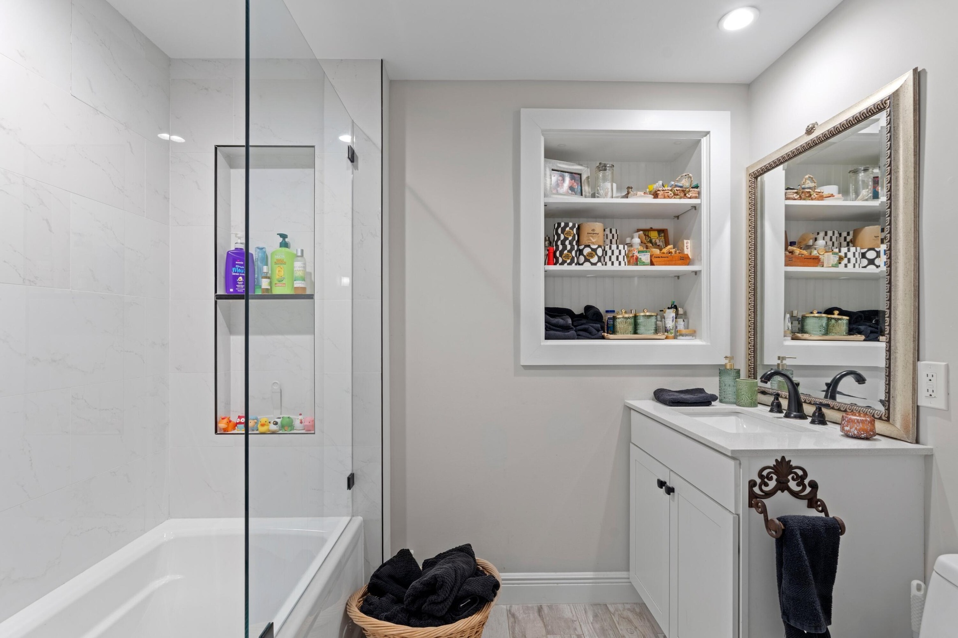 Junior master full bath, first floor. (Bedroom 4)