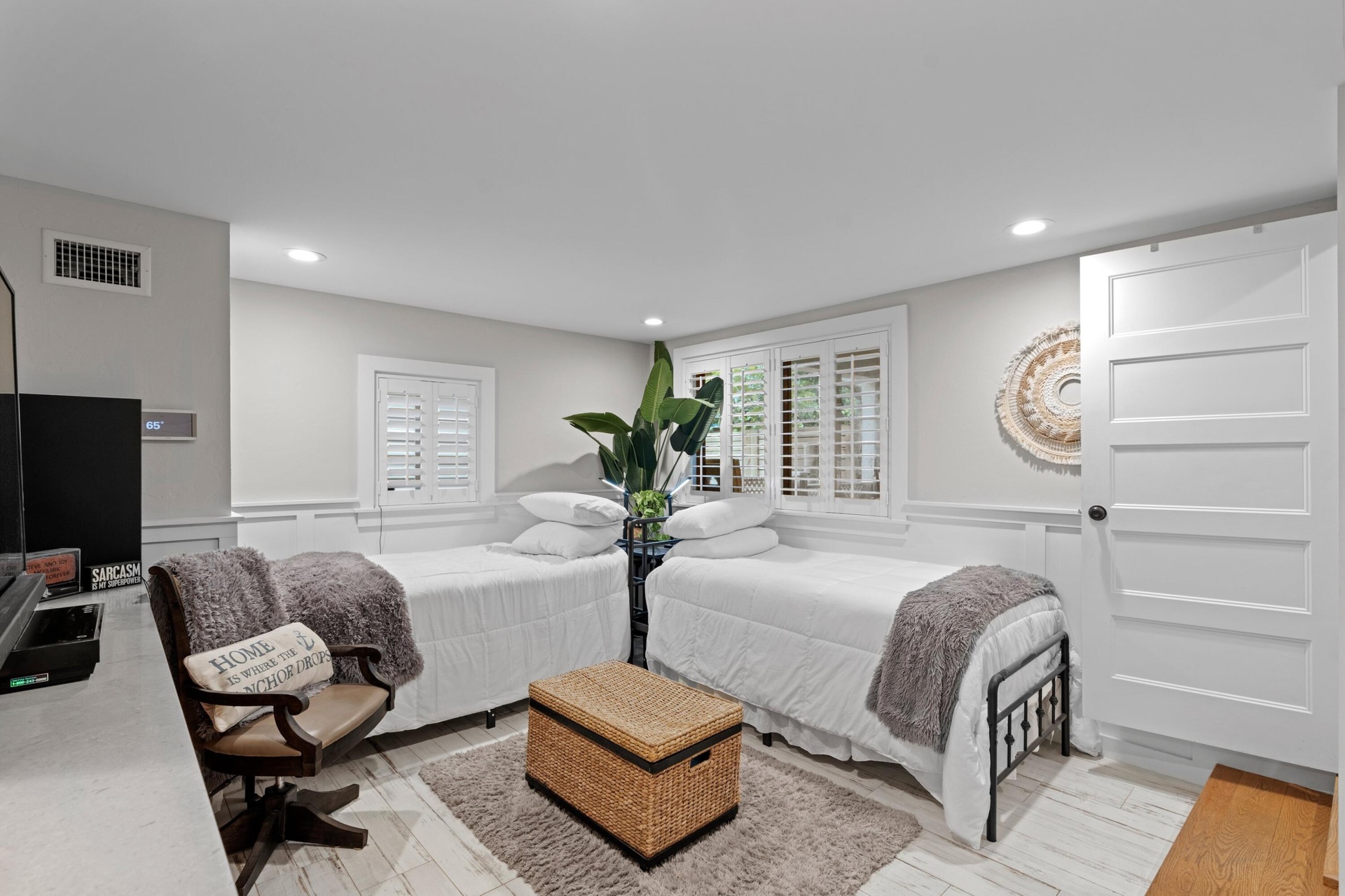 2nd first floor bedroom.