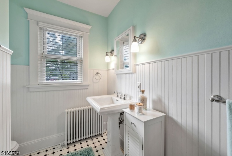 Hall BAth