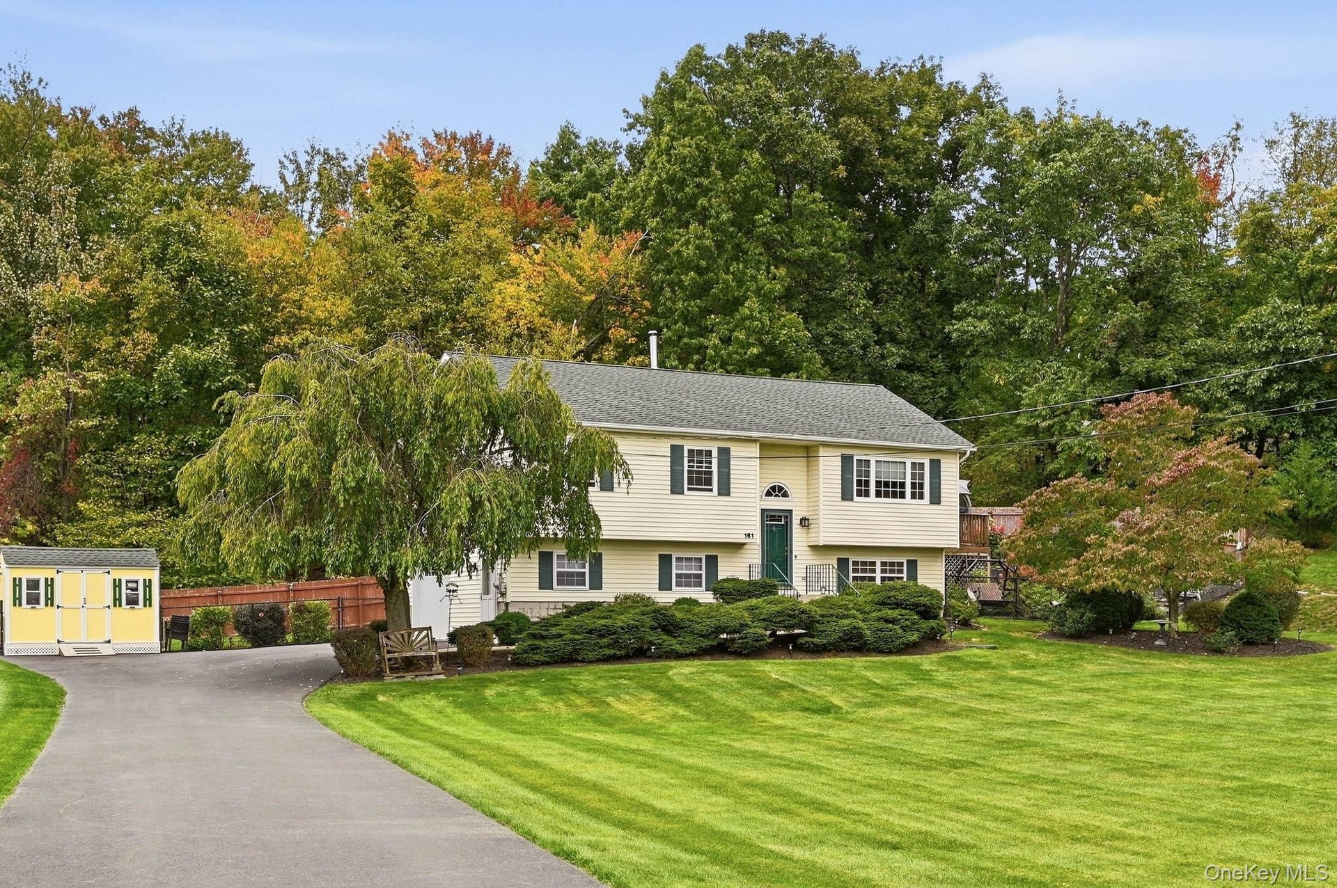 A welcoming exterior and attractive setting create an impressive first arrival.