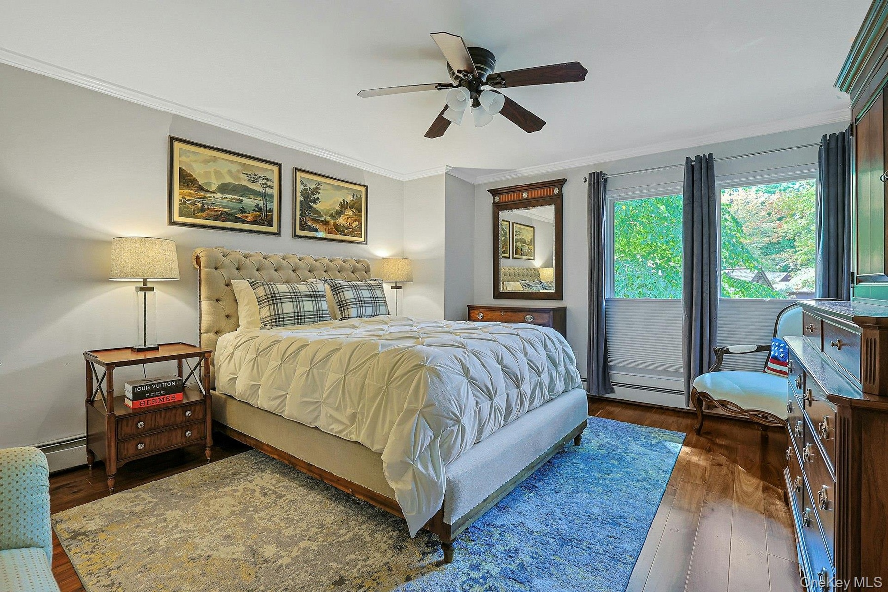 Large primary bedroom