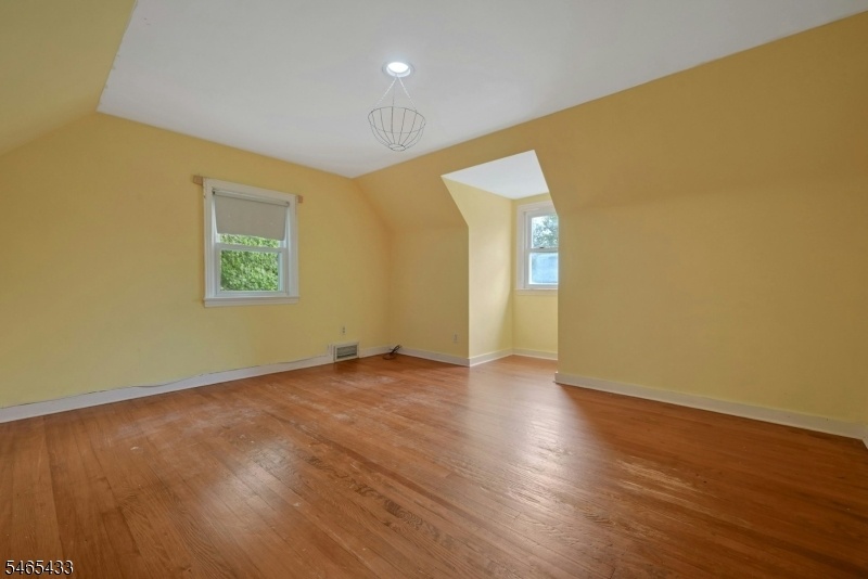 Bedroom 2 - 2nd Floor