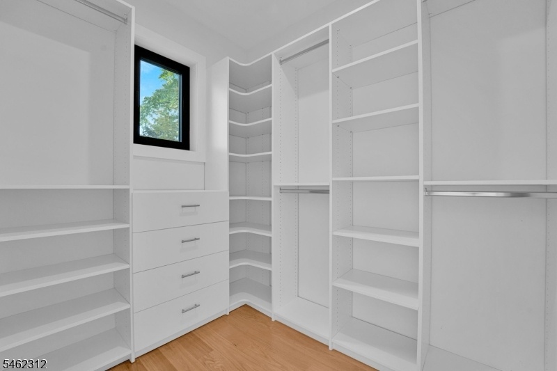 Walk in Closet