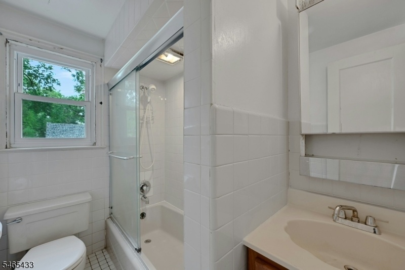 Full Bath - 2nd Floor