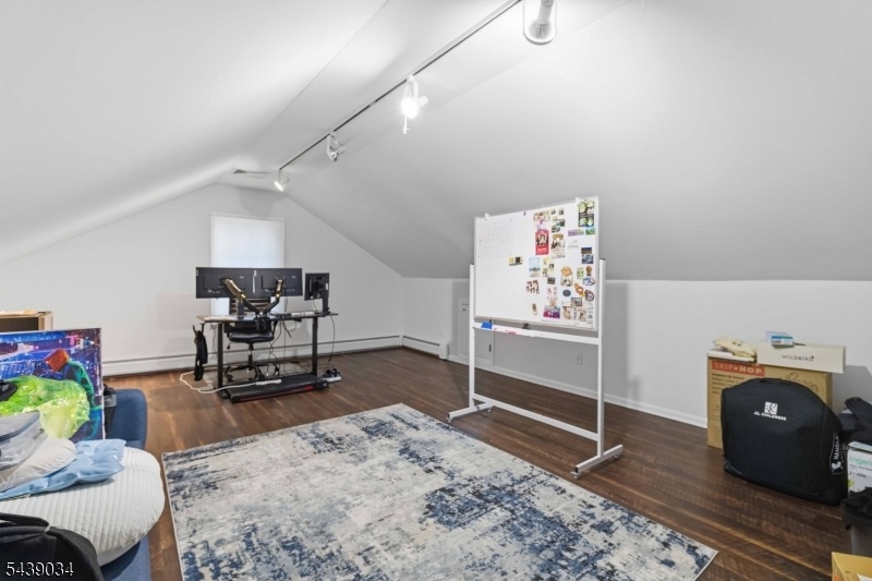 Bonus room in primary