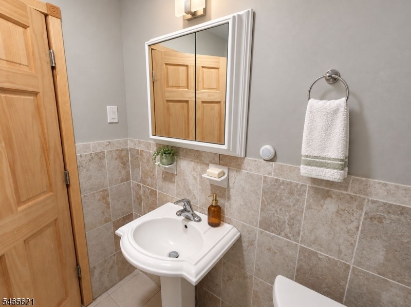 Unit 2 - Bathroom