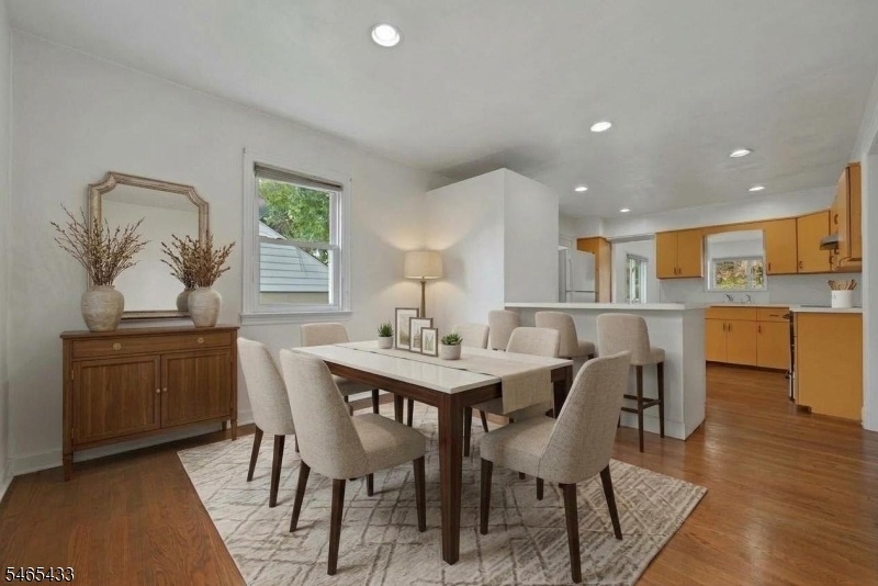 Virtually Staged Dining Room
