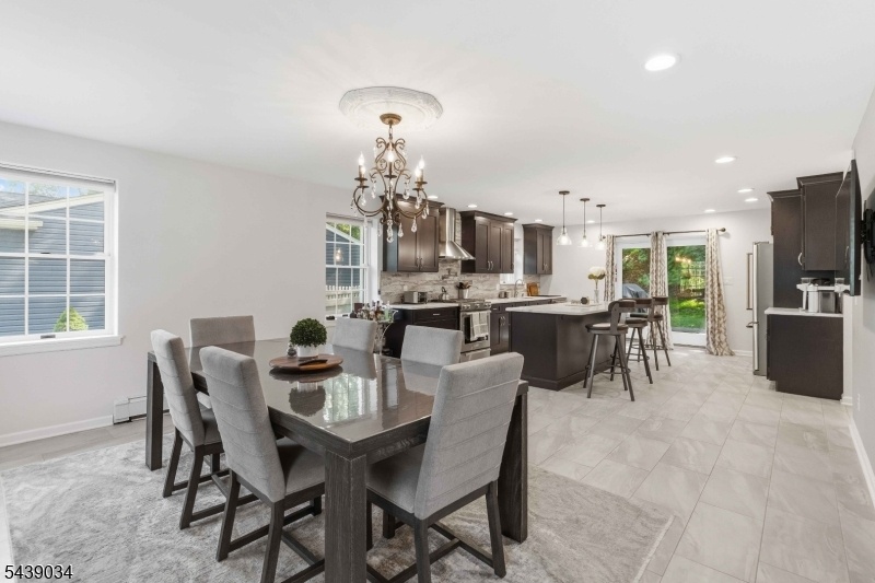 Dining/Kitchen