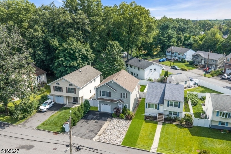 42 Deerfield Rd