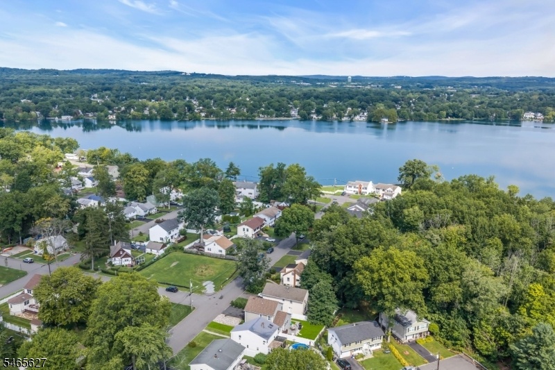 42 Deerfield Rd