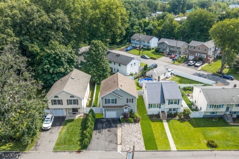 42 Deerfield Rd