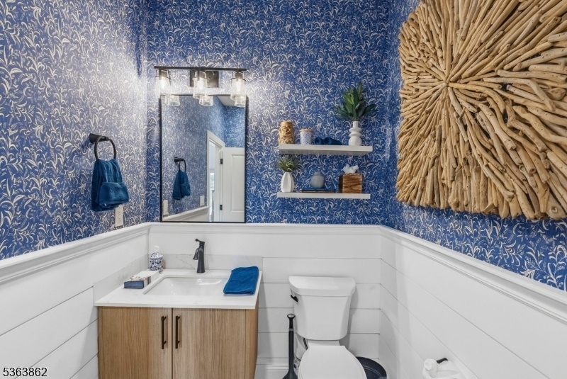 Powder room