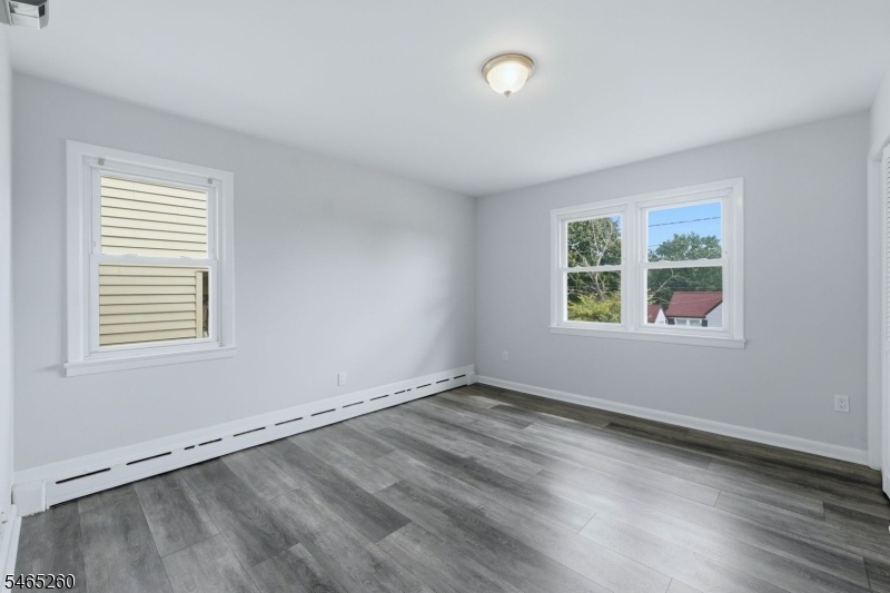 Bedroom 1 (unit 1)
