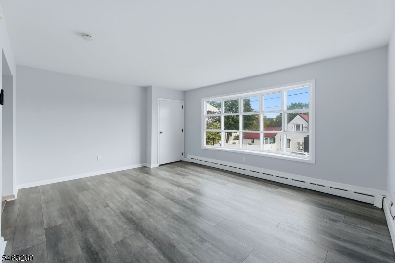 Living Room (unit 1)