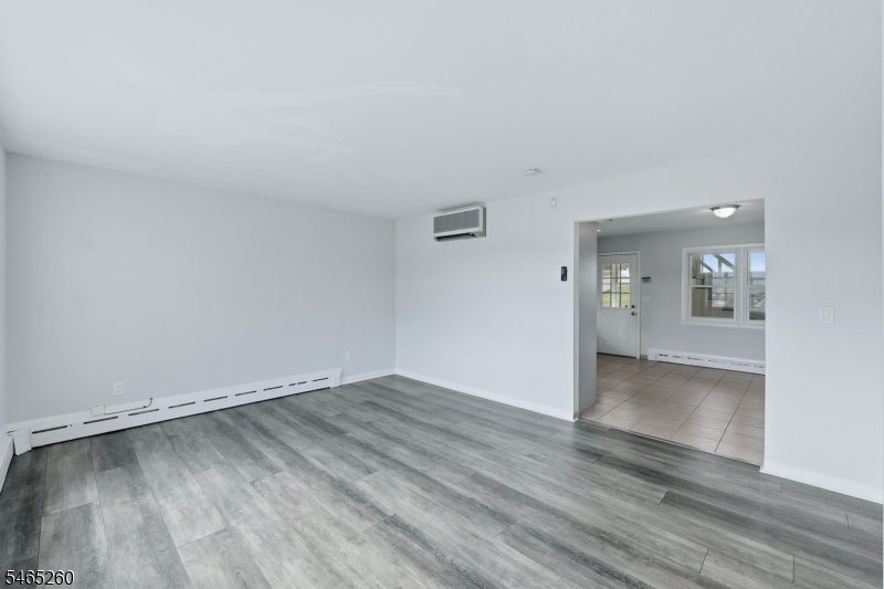 Living Room (unit 1)