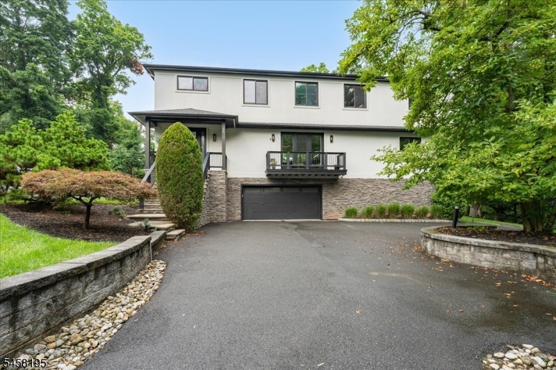 Driveway Entry