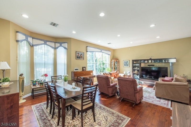 Dining Room/ Living Room
