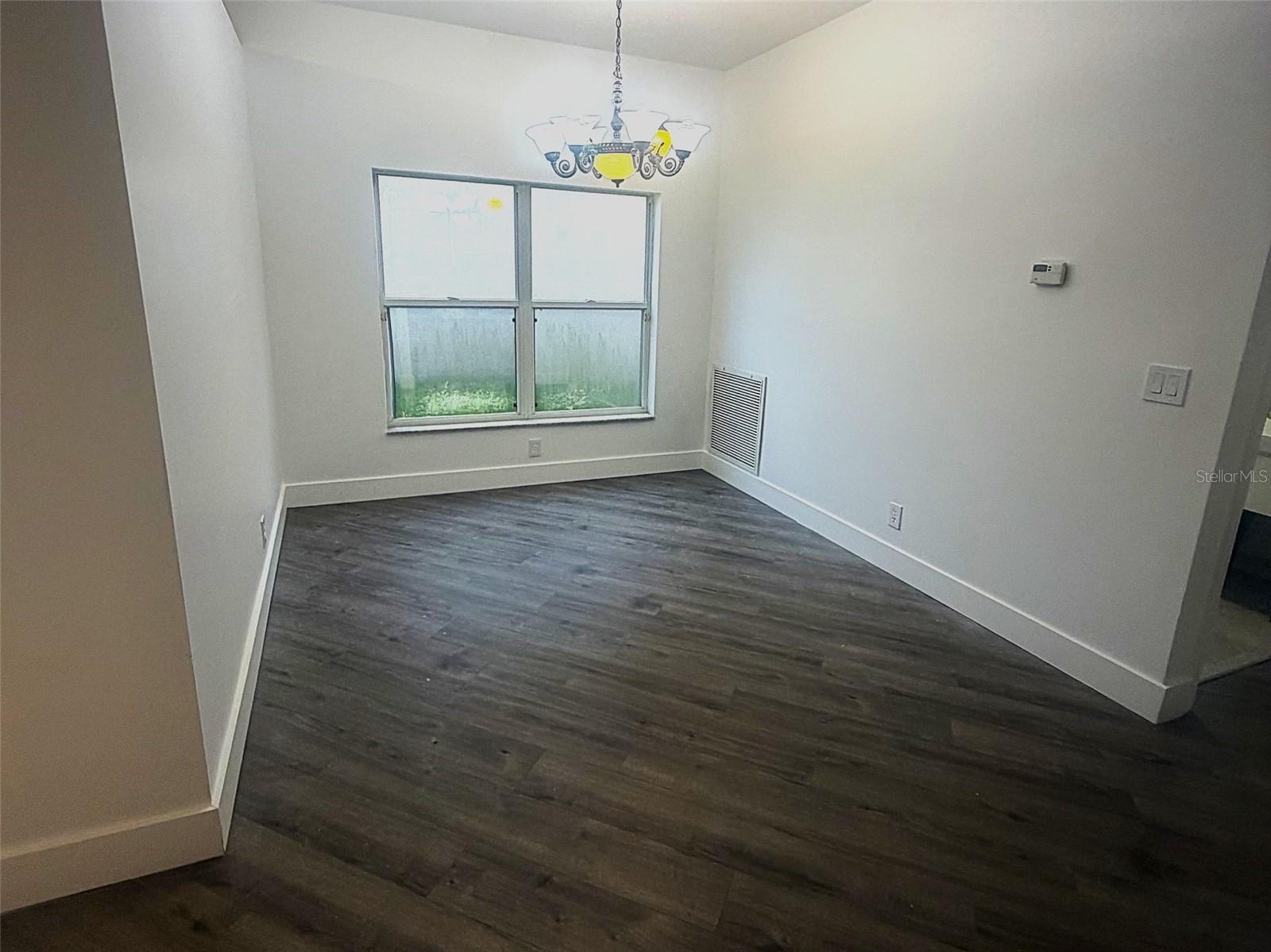 DINNING ROOM