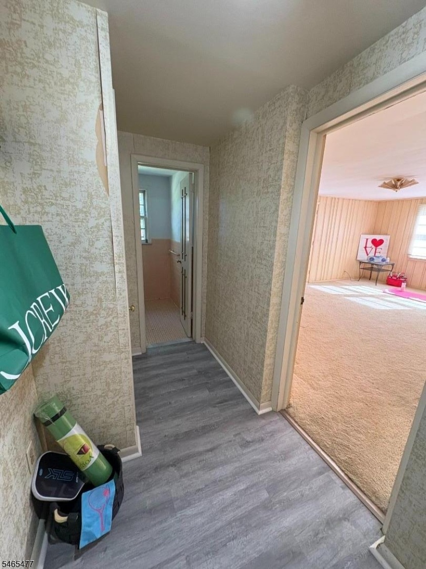 Mud room to FR-Gar-Bsmnt