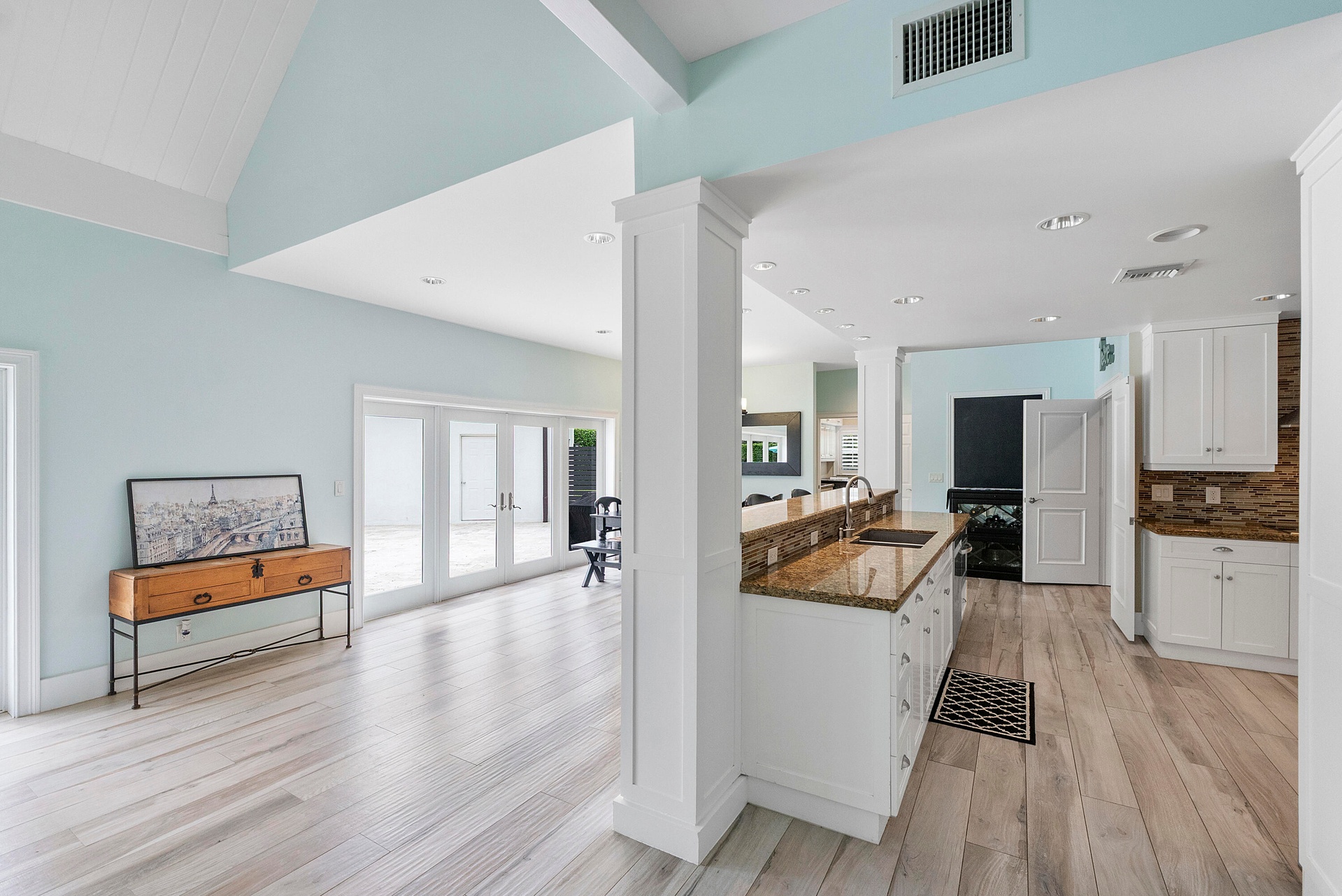 Kitchen /snack Bar