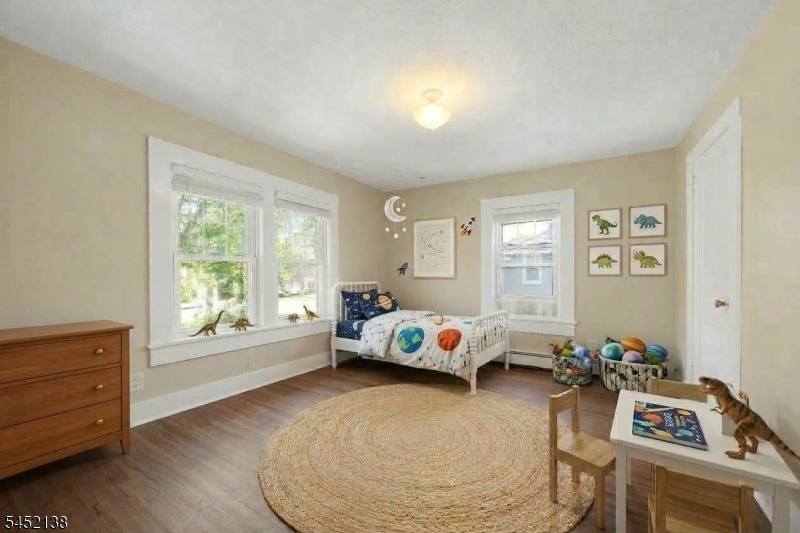 Bedroom 2 (STAGED)