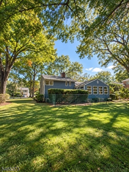 Patio & Rear Yard