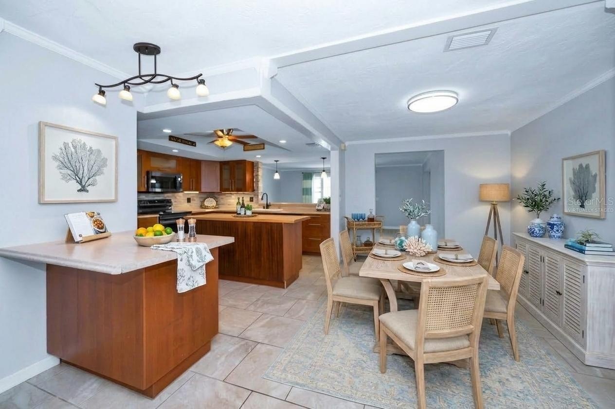 Virtually Staged Dining Area