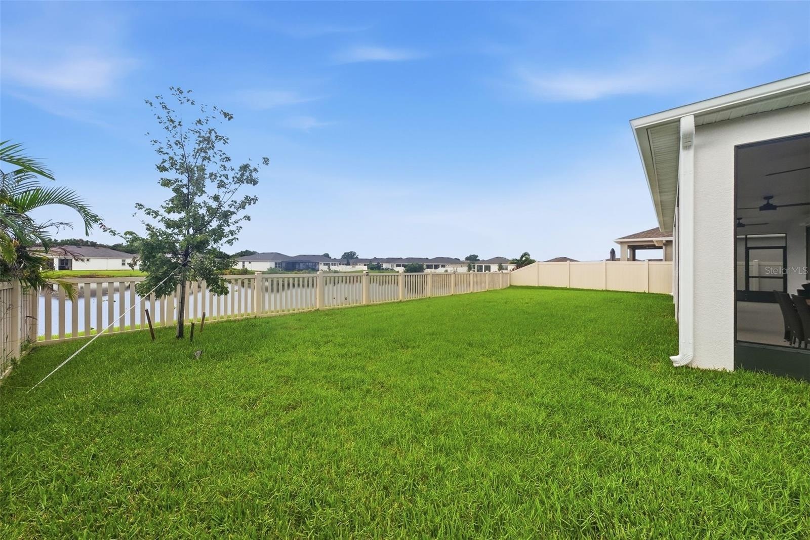 Large Fenced Yard