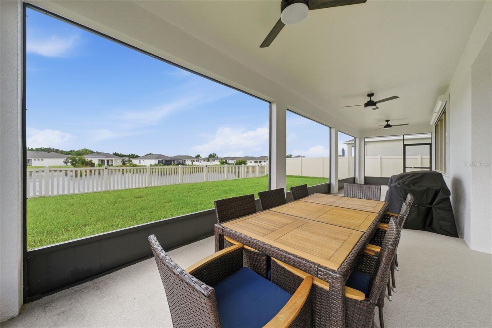 Large Covered Screened Lanai
