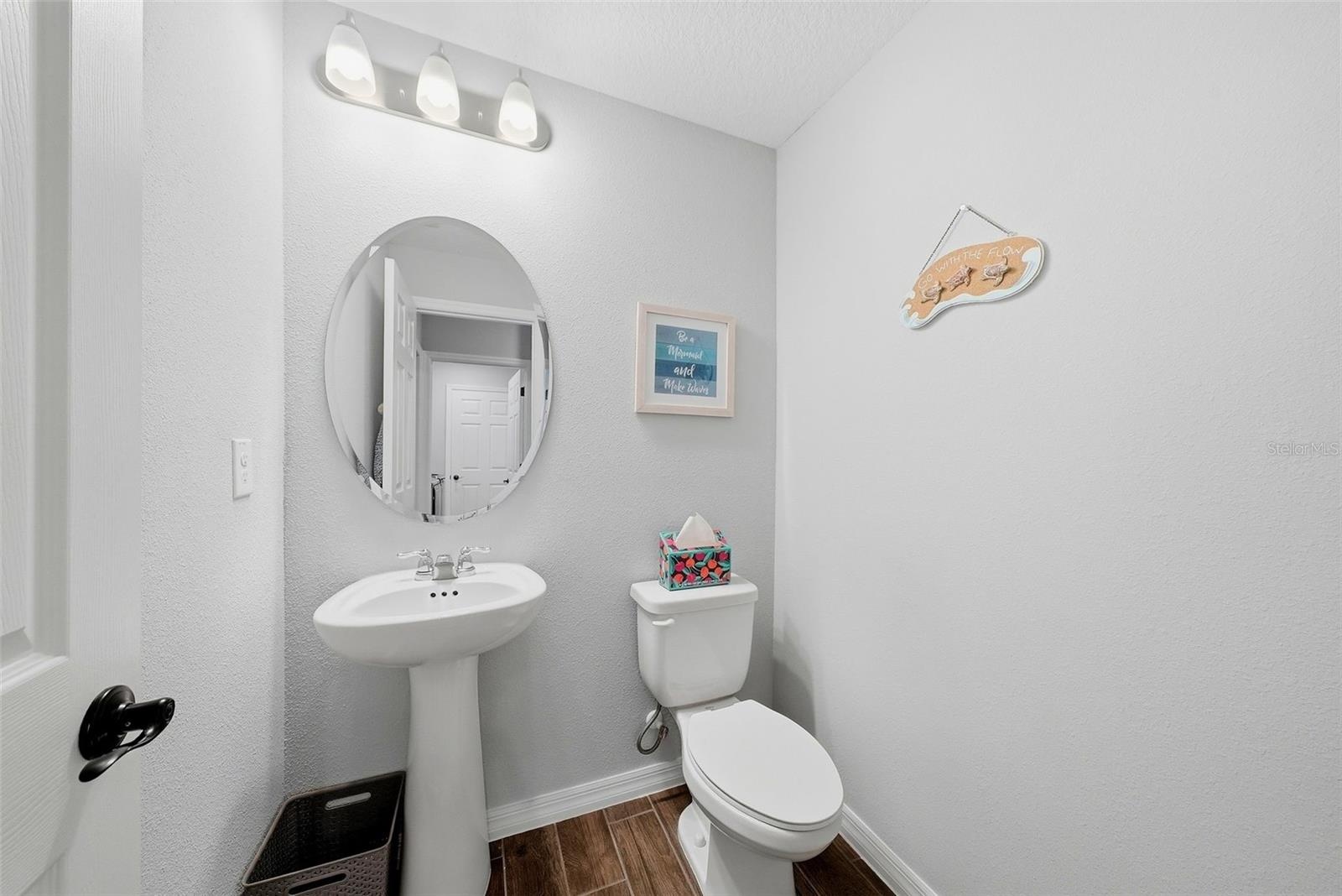 1/2 Bath