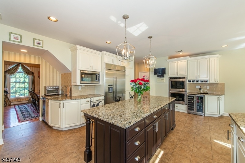 Kitchen with Island
