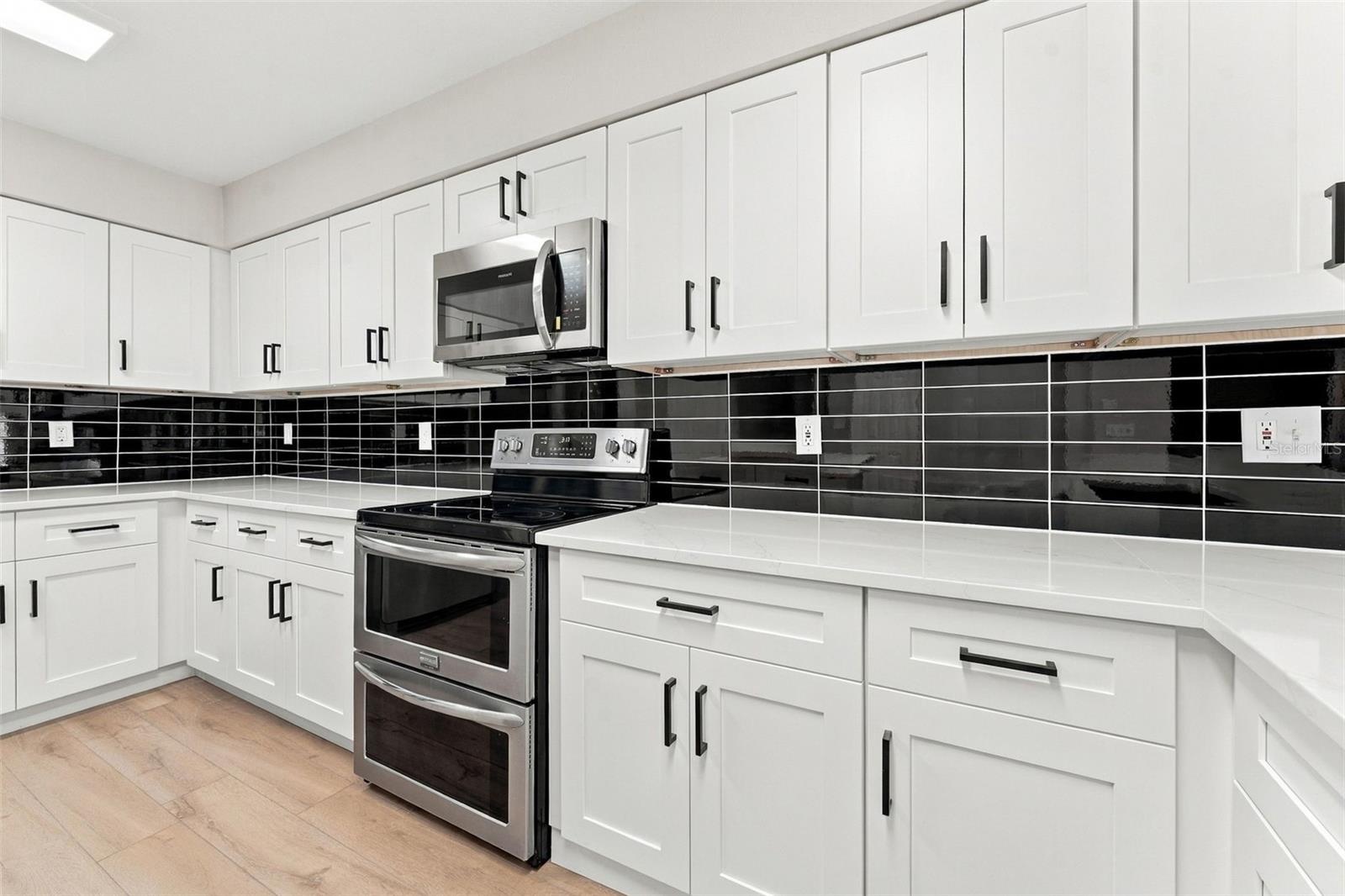 Large Kitchen with Plenty of Room for Multiple Cooks