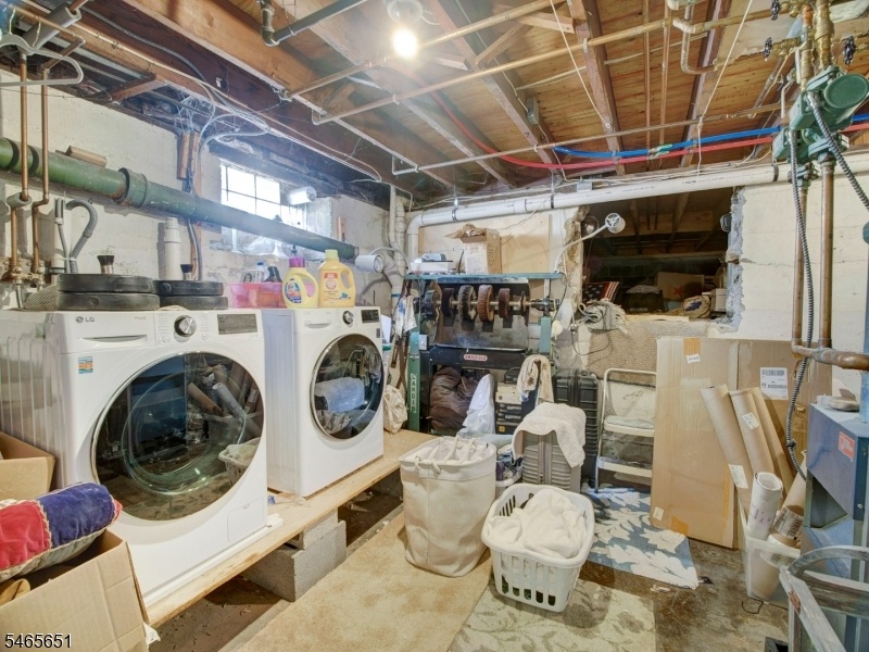 basement laundry